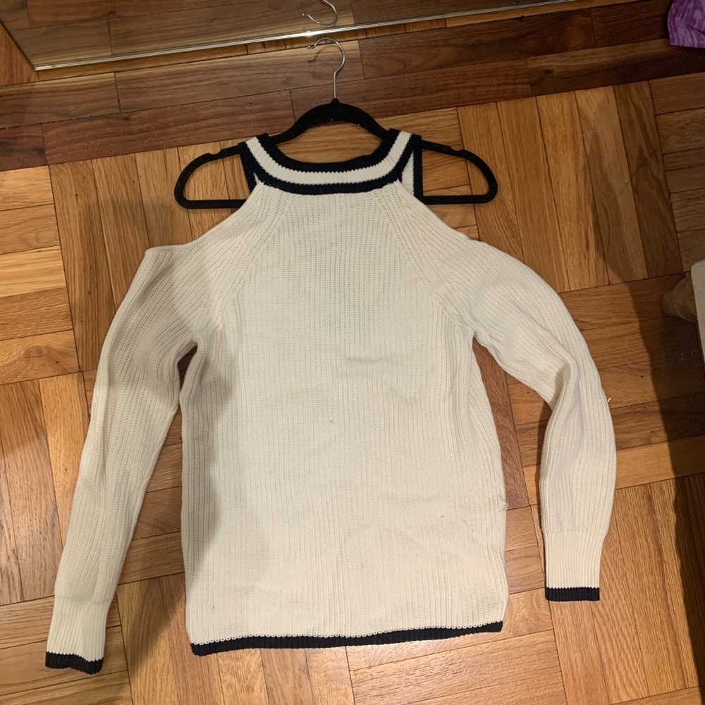 Sweater - Picture 2 of 2